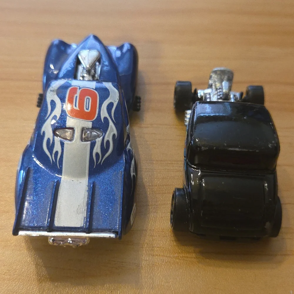 Hot Wheels Die-Cast Cars ##3008